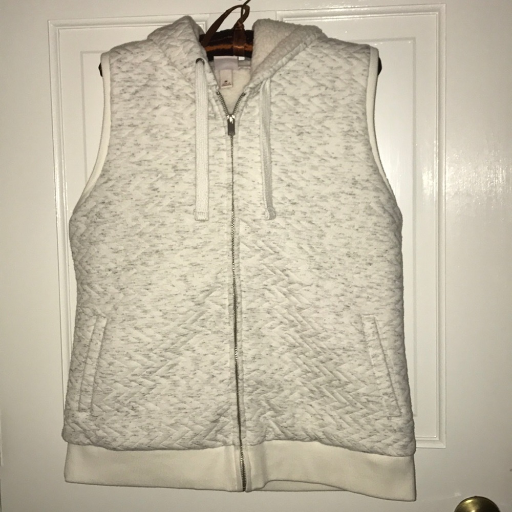 Mossimo Knit Chevron Zip Up Vest